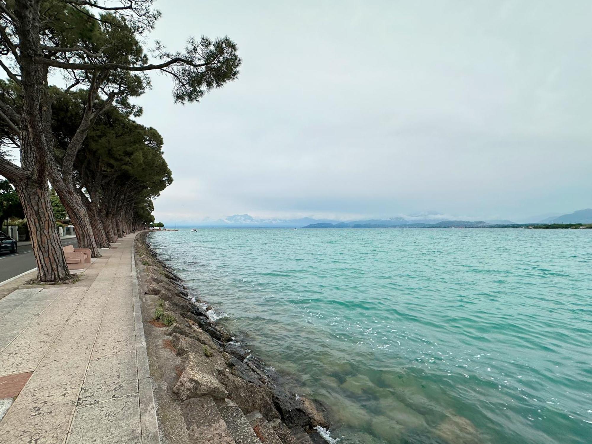 Villa 70 Peschiera del Garda Eksteriør bilde