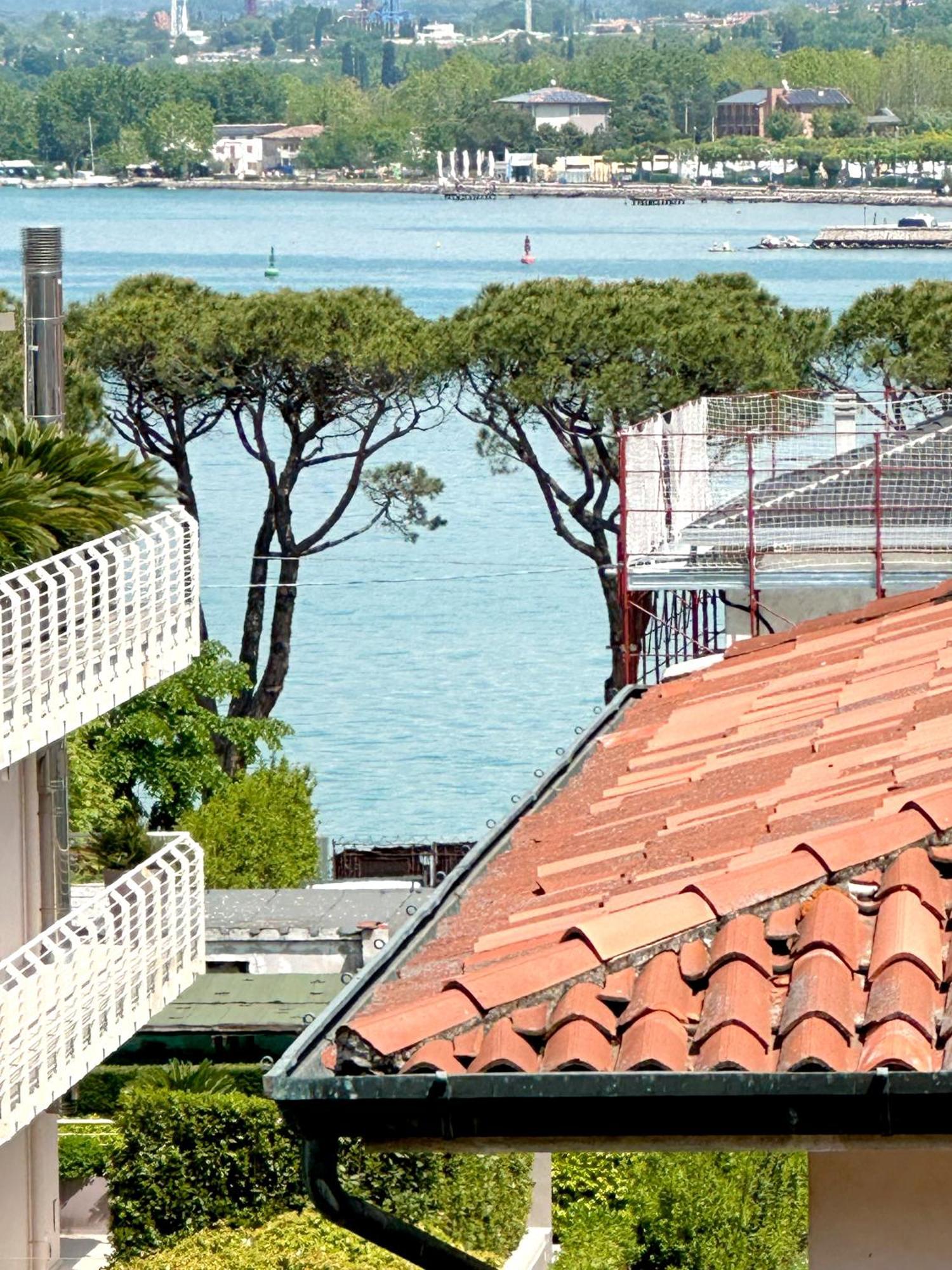 Villa 70 Peschiera del Garda Eksteriør bilde