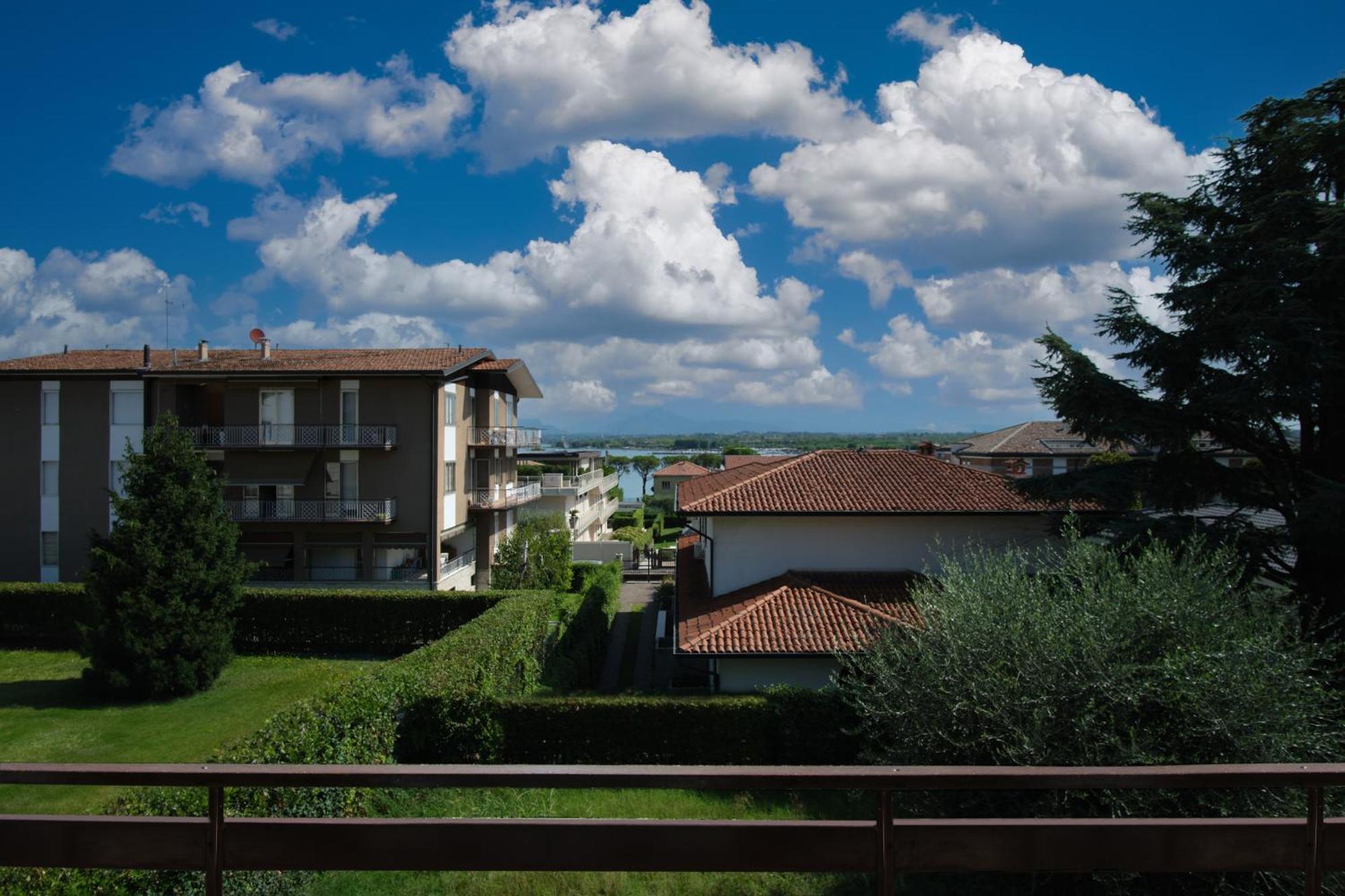 Villa 70 Peschiera del Garda Eksteriør bilde