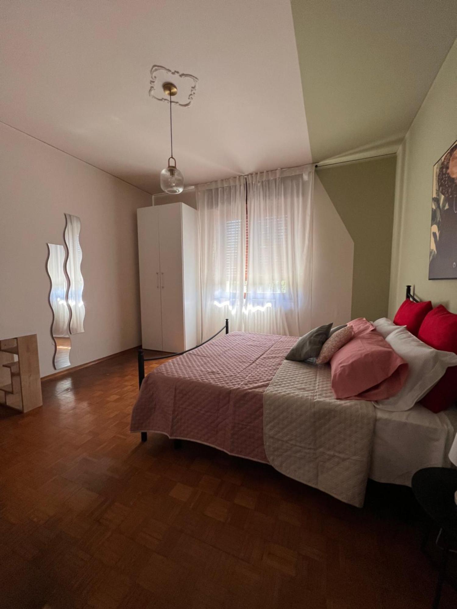 Villa 70 Peschiera del Garda Eksteriør bilde
